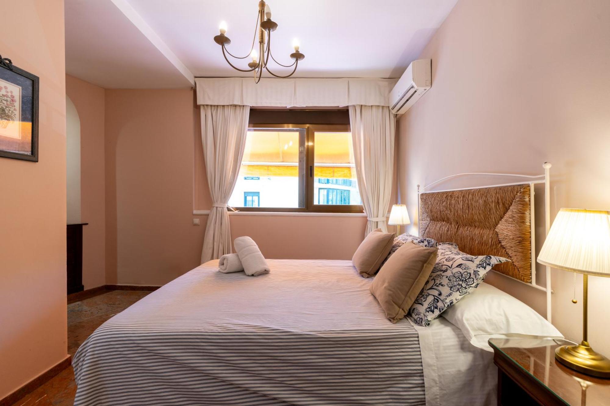 Penthouse!!! Center Of Seville!!! 2 Bedroom + 2 Bath!!! Luaran gambar